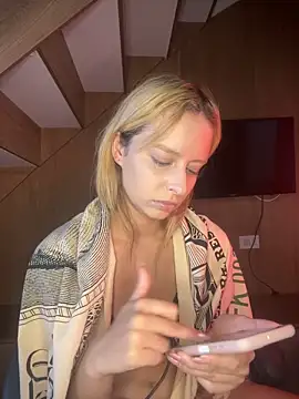 Bellahcha online show from April 19, 2026, 6:10 pm