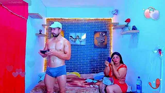 Snapshot of alessandro27yleonora chatting on February 5, 2026, 10:53 am alessandro27yleonora online show from February 5, 2026, 10:53 am