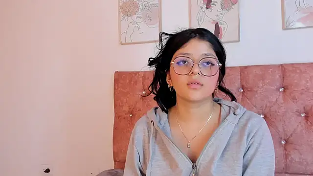 lana dol online show from March 5, 2025, 6:23 pm