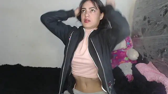 skinny sweet2411 online show from December 2, 2025, 6:08 am