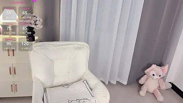 Lucky-susuBB online show from December 23, 2024, 5:39 am