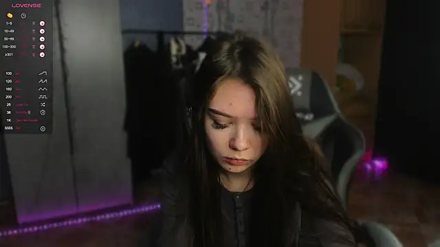 SweetyDeviliya online show from December 16, 2025, 5:45 am