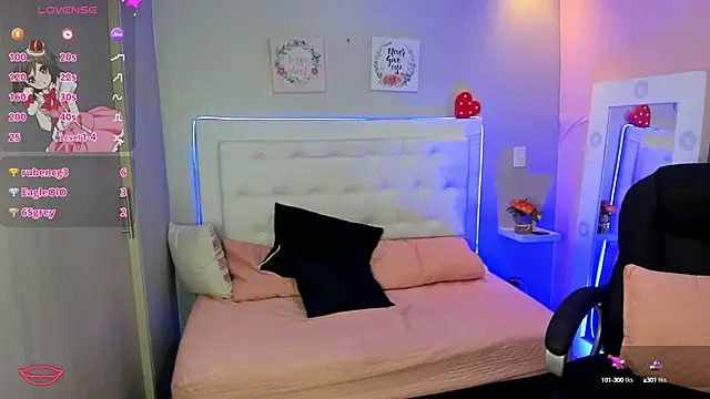 EMALINDA  HILSS online show from January 19, 2025, 4:36 pm