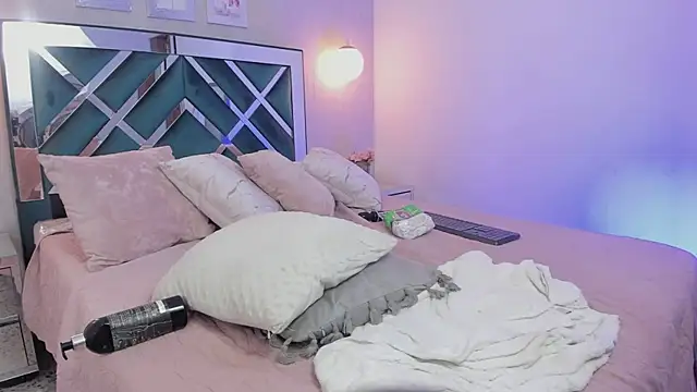 ibella7 online show from February 17, 2025, 3:15 am