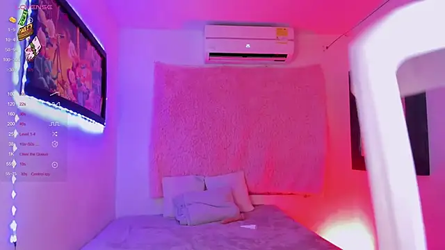 Snapshot of AndreaSweet_ chatting on September 17, 2025, 8:54 pm AndreaSweet  online show from September 17, 2025, 8:54 pm