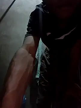 Reynold2608 online show from September 13, 2025, 12:32 am