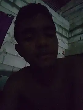 Snapshot of Reynold2608 chatting on May 27, 2026, 1:24 am Reynold2608 online show from May 27, 2026, 1:24 am