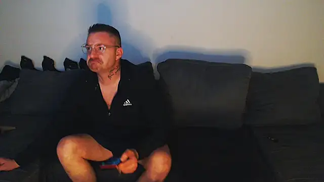 DevilsAngel13 online show from February 4, 2025, 6:46 am