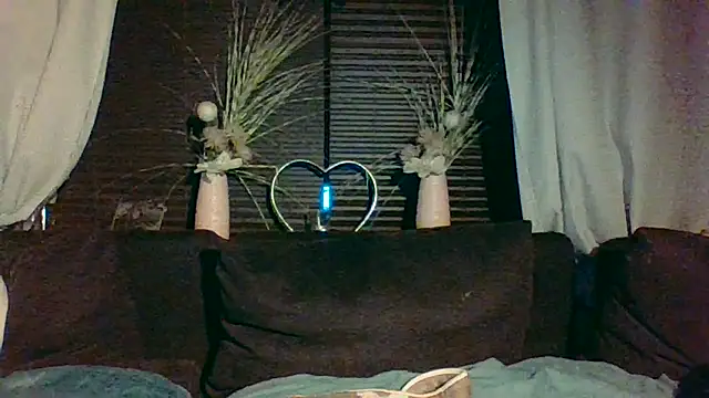 DevilsAngel13 online show from September 17, 2025, 10:33 pm