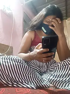 queensenorita online show from March 10, 2025, 7:29 pm