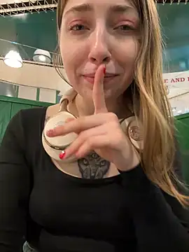 Sunny   Bunny online show from March 17, 2025, 5:05 pm