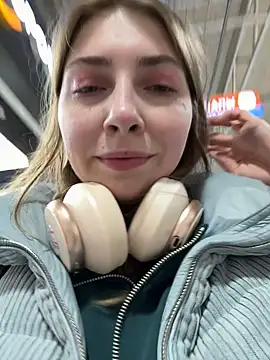 Sunny   Bunny online show from March 18, 2025, 2:15 pm