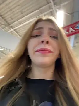 Sunny   Bunny online show from October 7, 2025, 8:11 am