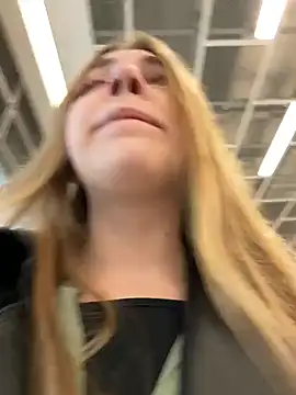 Sunny   Bunny online show from November 4, 2025, 1:10 pm