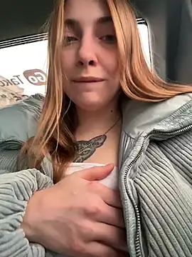 Sunny   Bunny online show from December 3, 2025, 9:18 am