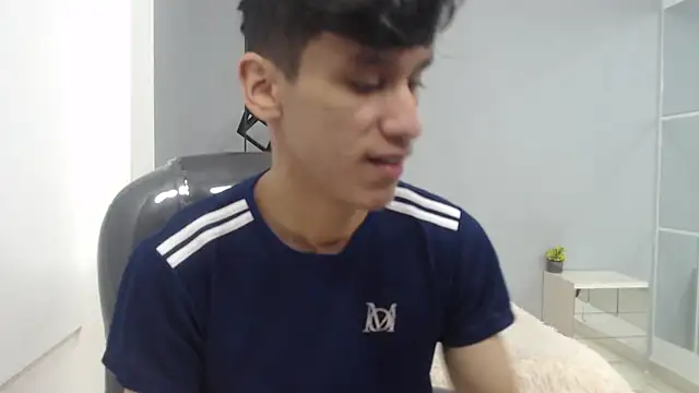 Snapshot of alan_ws chatting on January 5, 2025, 12:21 pm alan ws online show from January 5, 2025, 12:21 pm