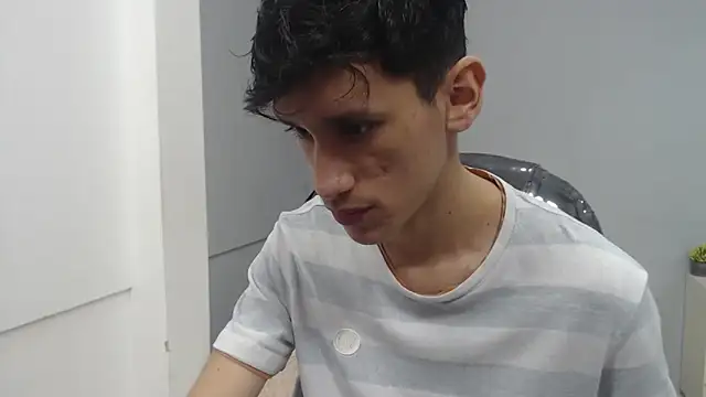 Snapshot of alan_ws chatting on January 7, 2025, 12:31 pm alan ws online show from January 7, 2025, 12:31 pm