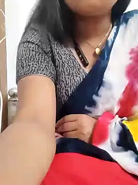 Snapshot of Priya_2222 chatting on January 13, 2025, 5:23 pm Priya 2222 online show from January 13, 2025, 5:23 pm