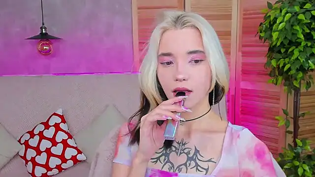 Snapshot of as1an_girlfriend chatting on February 27, 2025, 10:15 am as1an girlfriend online show from February 27, 2025, 10:15 am