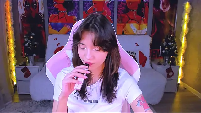 as1an girlfriend online show from December 14, 2025, 12:54 pm