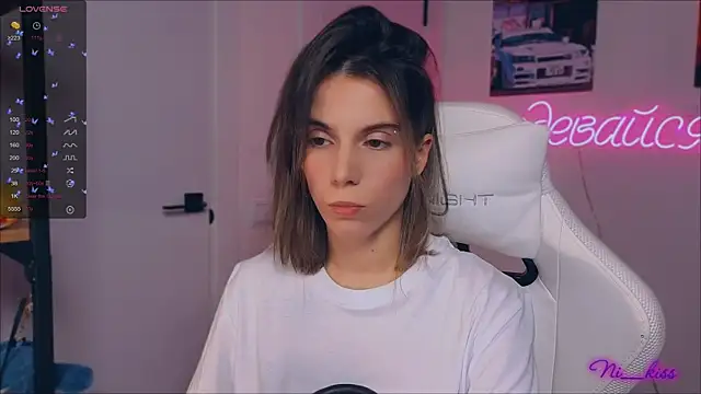 Snapshot of _ni_kiss chatting on September 21, 2025, 8:43 pm ni kiss online show from September 21, 2025, 8:43 pm