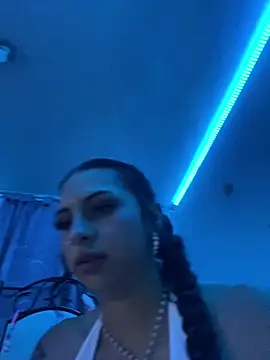 Snapshot of Hilary_pinkk chatting on January 14, 2025, 3:43 am Hilary pinkk online show from January 14, 2025, 3:43 am