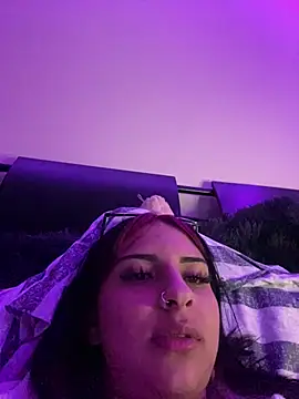 Snapshot of Hilary_pinkk chatting on February 15, 2025, 6:44 am Hilary pinkk online show from February 15, 2025, 6:44 am