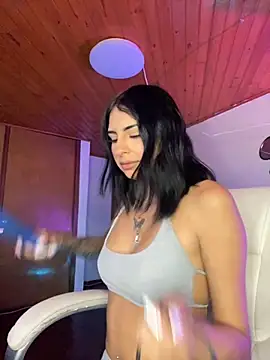 Snapshot of Hilary_pinkk chatting on September 25, 2025, 10:24 pm Hilary pinkk online show from September 25, 2025, 10:24 pm