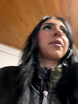 Snapshot of Hilary_pinkk chatting on October 4, 2025, 2:09 am Hilary pinkk online show from October 4, 2025, 2:09 am