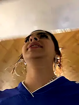 Snapshot of Hilary_pinkk chatting on November 19, 2025, 1:16 am Hilary pinkk online show from November 19, 2025, 1:16 am