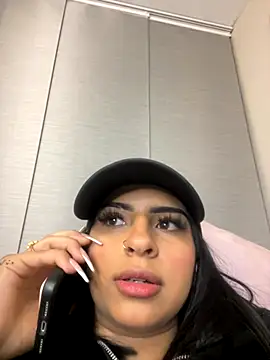 Snapshot of Hilary_pinkk chatting on December 5, 2025, 3:15 am Hilary pinkk online show from December 5, 2025, 3:15 am