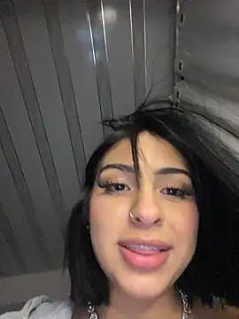 Snapshot of Hilary_pinkk chatting on December 14, 2025, 2:06 am Hilary pinkk online show from December 14, 2025, 2:06 am