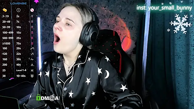 Your small bunny online show from February 25, 2026, 2:10 am