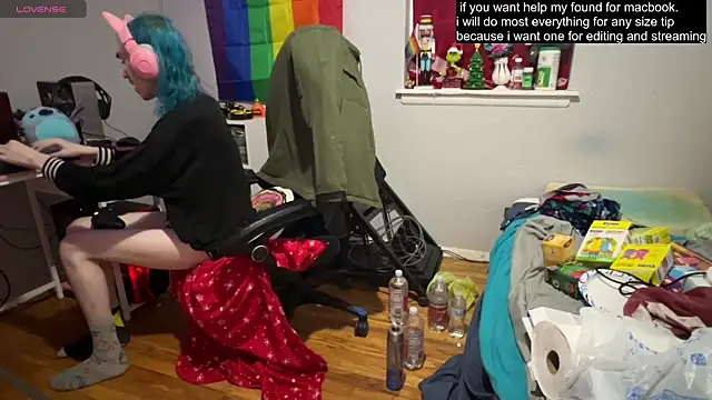 tallnerdyguy online show from March 13, 2025, 4:49 am