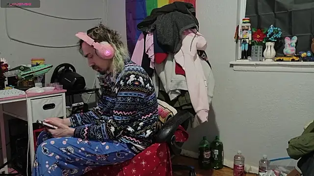 tallnerdyguy online show from February 3, 2026, 1:48 am