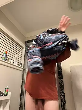 tallnerdyguy online show from June 6, 2026, 3:33 am