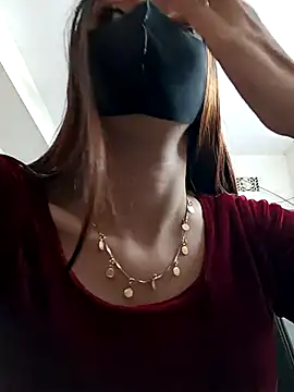 Tisha-01 online show from November 20, 2025, 1:39 am