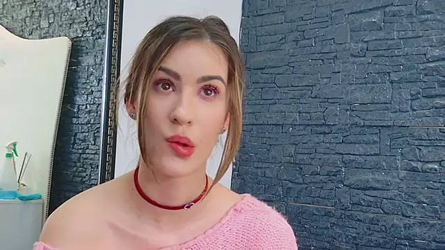 LaurynCopper online show from January 27, 2025, 12:58 pm