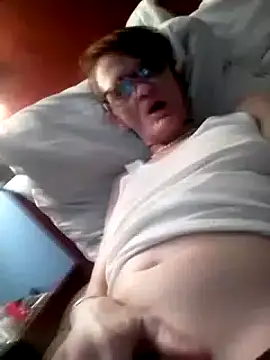 Snapshot of ivylee31 chatting on January 19, 2025, 10:06 pm ivylee31 online show from January 19, 2025, 10:06 pm