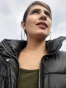 Alysson-- online show from February 18, 2025, 1:11 pm