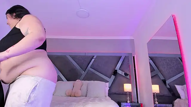 AmberiniHoffman online show from February 11, 2025, 12:05 pm