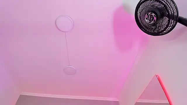 AmberiniHoffman online show from March 12, 2025, 6:00 pm