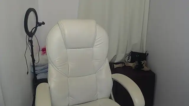 Abby Halliwey online show from January 3, 2025, 8:22 pm