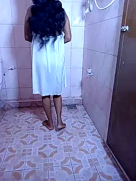 Anushka23 online show from February 14, 2025, 7:38 am