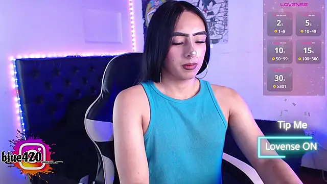 Snapshot of Skyler__blue4 chatting on November 23, 2025, 8:52 pm Skyler blue4 online show from November 23, 2025, 8:52 pm