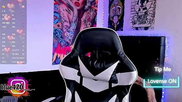 Snapshot of Skyler__blue4 chatting on December 19, 2025, 4:58 pm Skyler blue4 online show from December 19, 2025, 4:58 pm