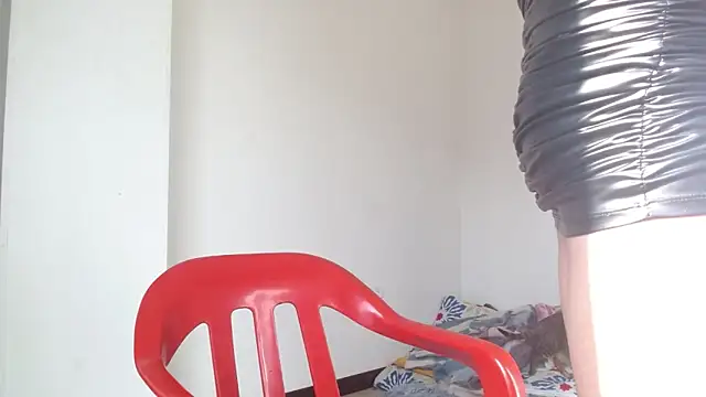 Snapshot of Party_trans chatting on January 9, 2025, 8:11 pm Party trans online show from January 9, 2025, 8:11 pm