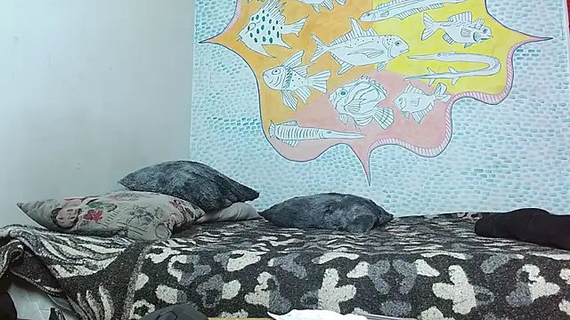 Snapshot of Party_trans chatting on March 5, 2025, 9:04 pm Party trans online show from March 5, 2025, 9:04 pm