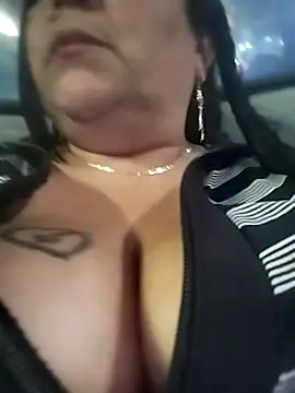 Snapshot of sara_pineros chatting on February 28, 2025, 11:23 pm sara pineros online show from February 28, 2025, 11:23 pm