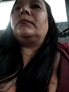 Snapshot of sara_pineros chatting on March 10, 2025, 8:34 pm sara pineros online show from March 10, 2025, 8:34 pm